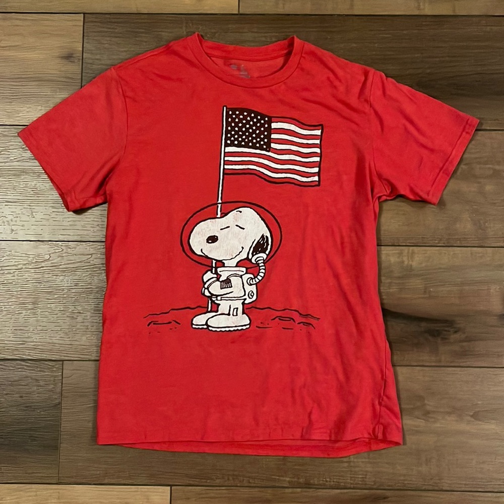 Americana Snoopy tee shirt. Gap size small.